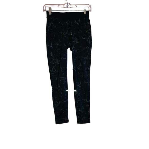 Crivit black marble style print athletic leggings size small - Picture 1 of 5